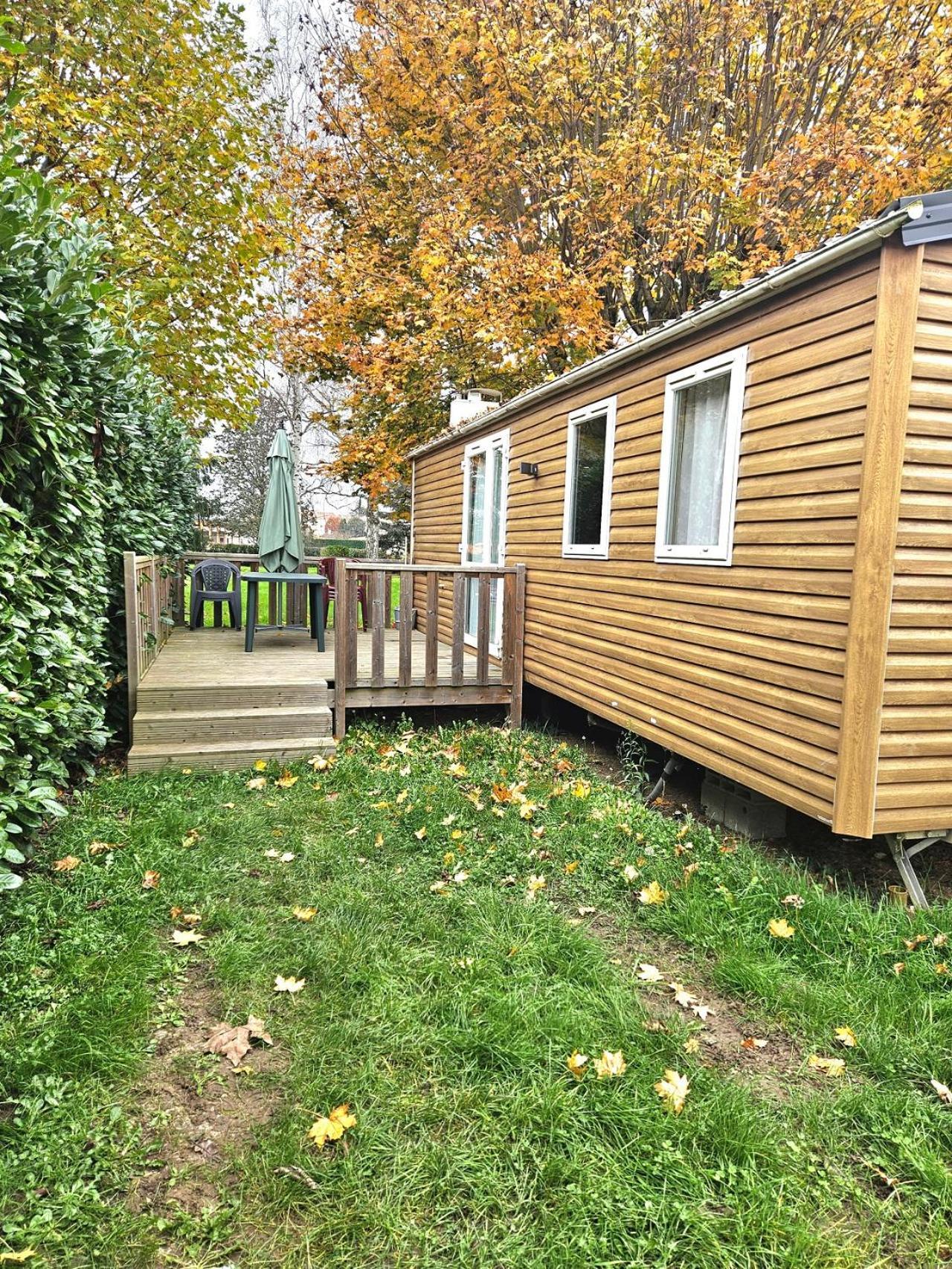 Camping De Charlieu - Mobile Home Bagian luar foto